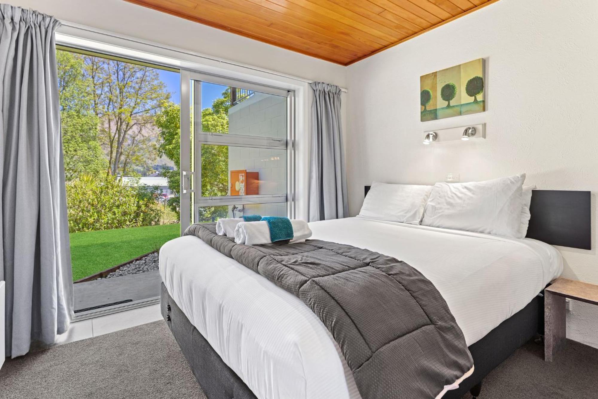 Asure Brookvale Motel Wanaka Kültér fotó